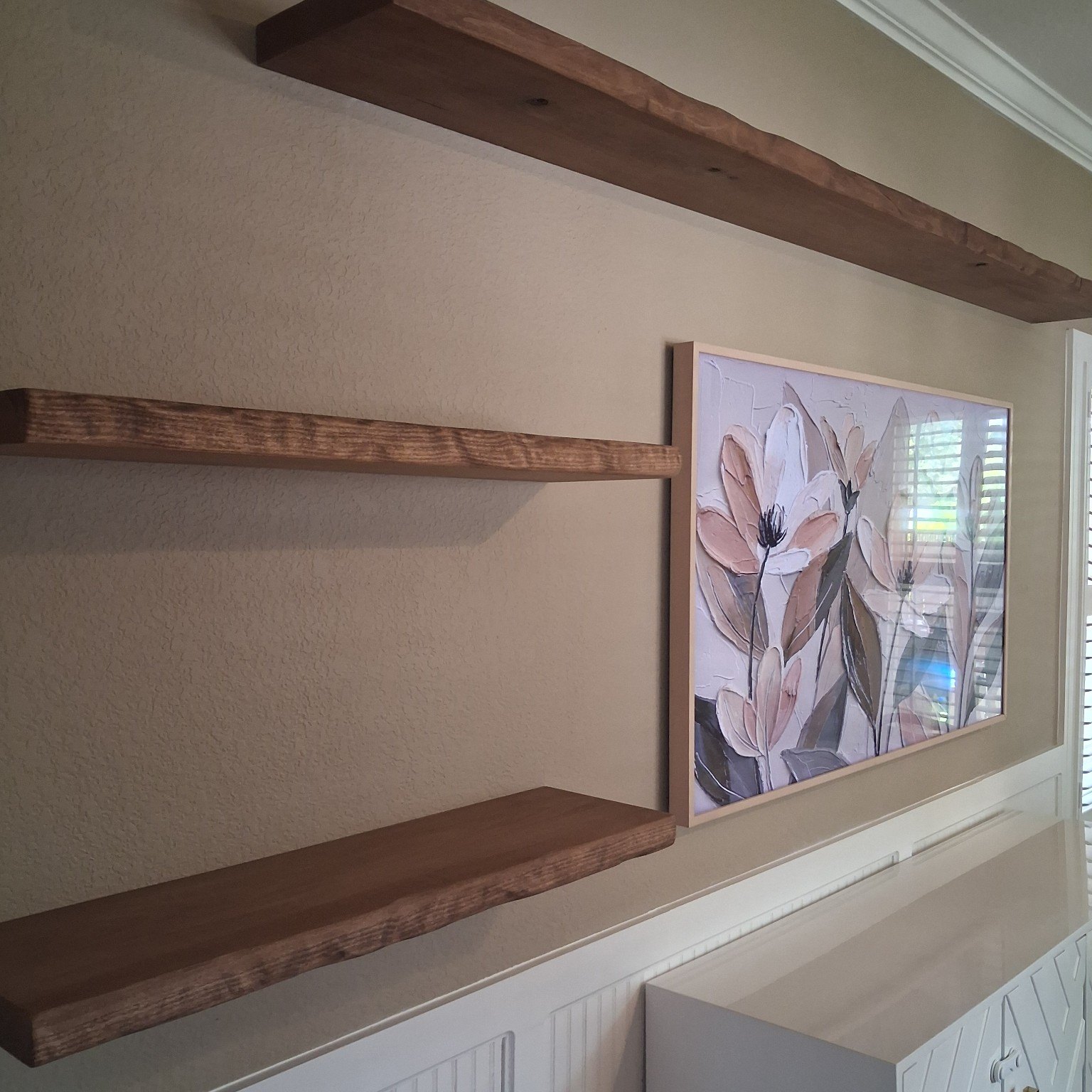 Floating shelves & custom carpentry, project view 4
