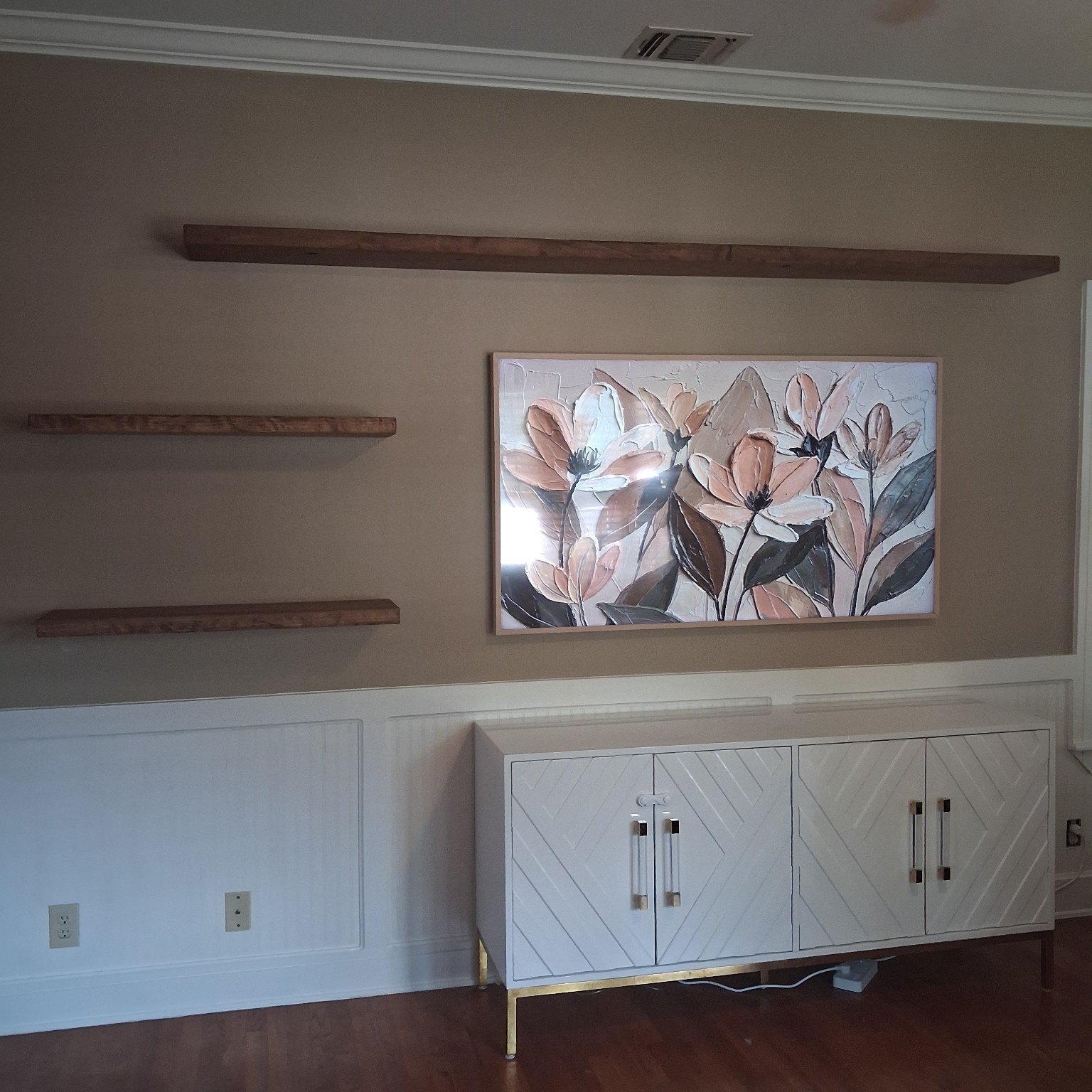 Floating shelves & custom carpentry, project view 5